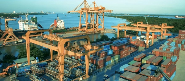 Hơn 60 triệu tấn hàng hóa qua cảng biển trong tháng 1 - Ảnh 1.