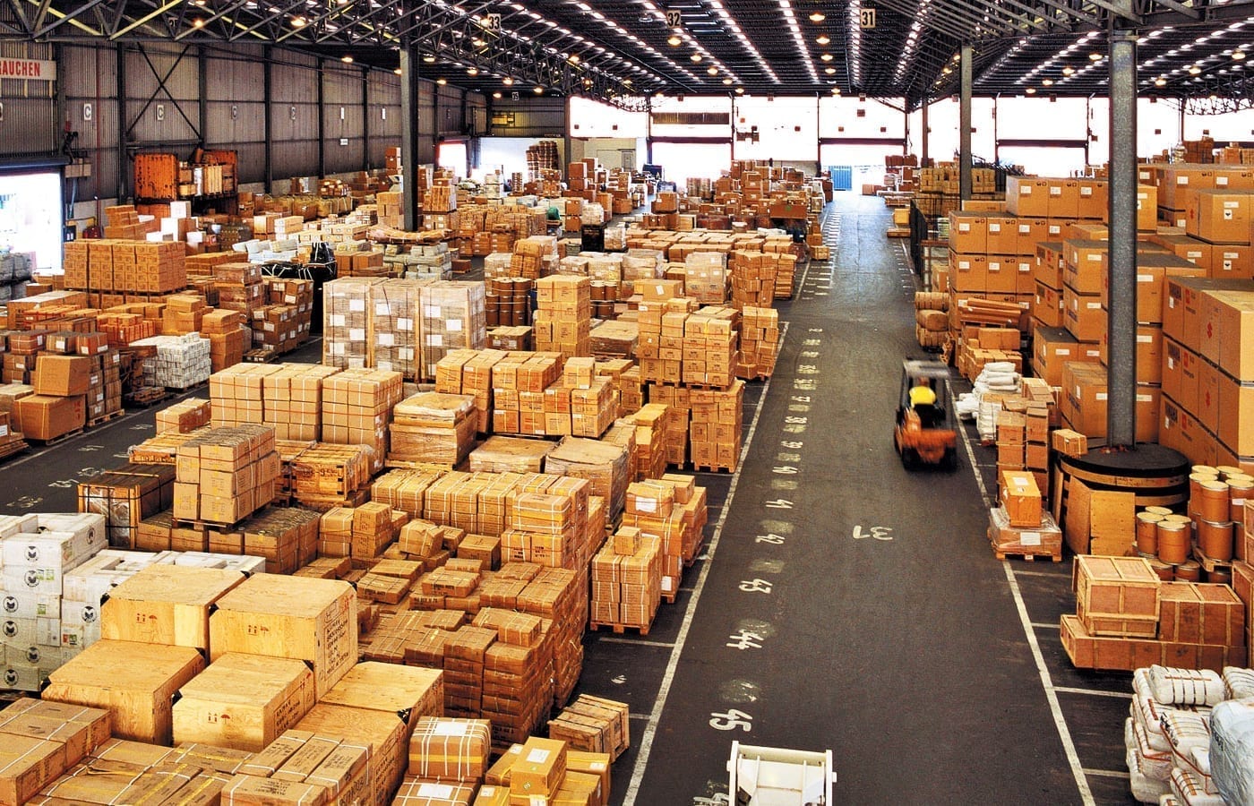 CFS Warehouse là gì? Tất tần tật mọi điều bạn cần biết về CFS Warehouse